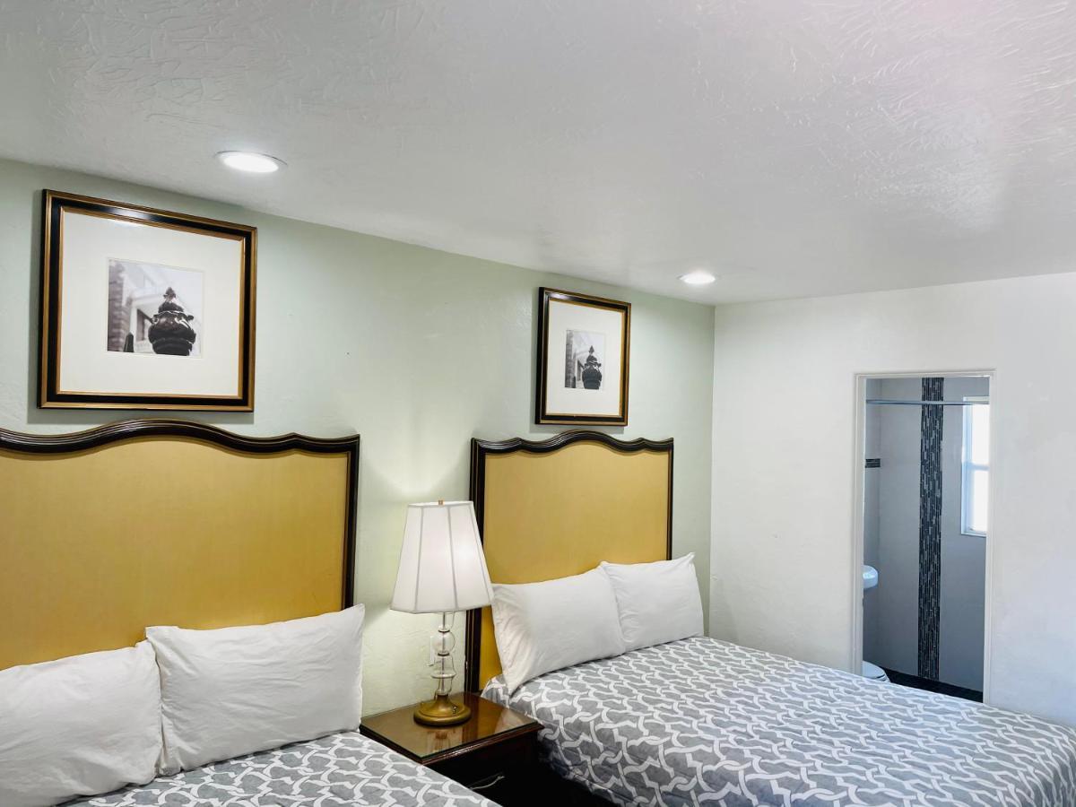 Siesta Inn Sarasota - Indian Beach Eksteriør billede