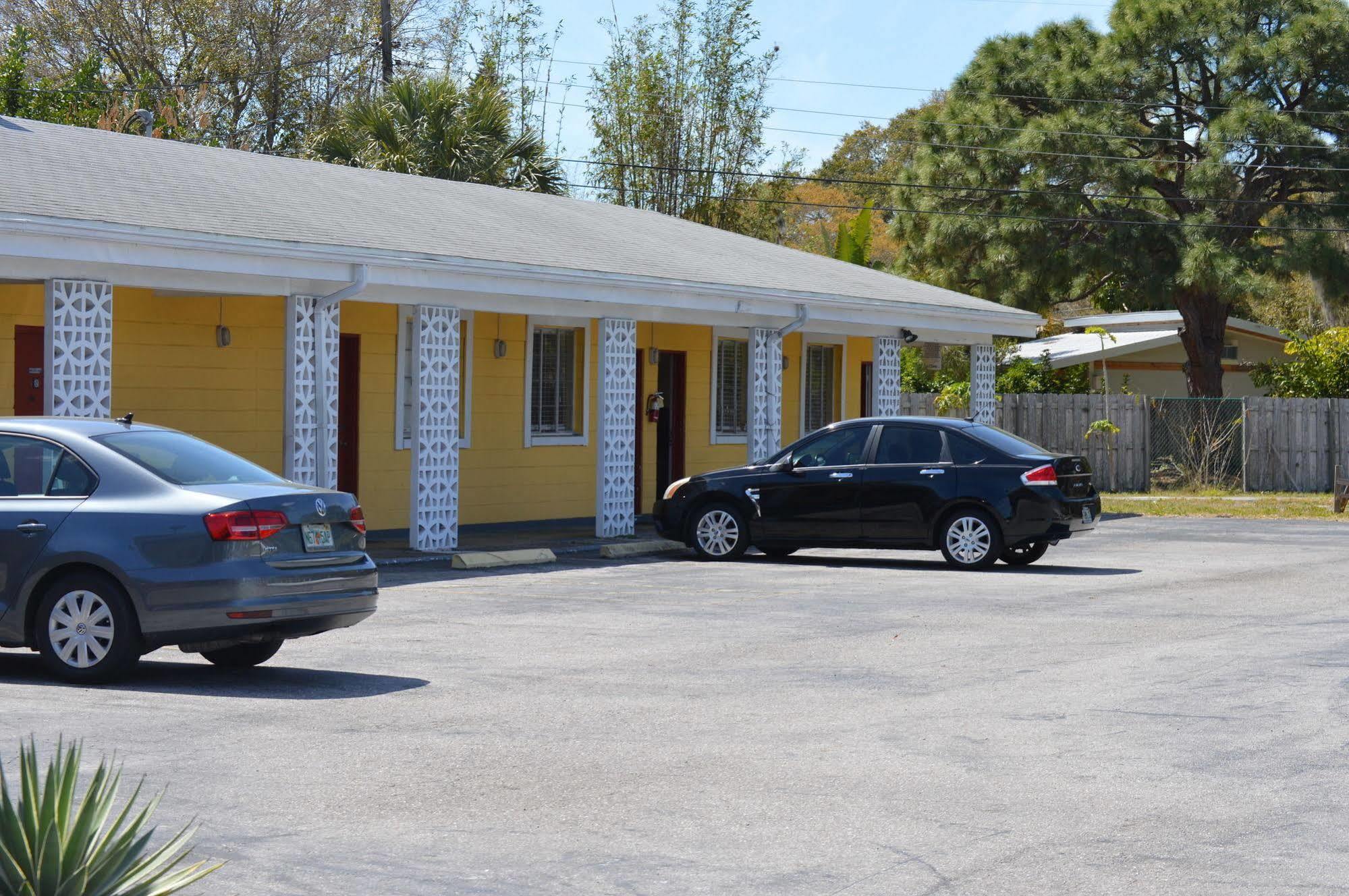 Siesta Inn Sarasota - Indian Beach Eksteriør billede